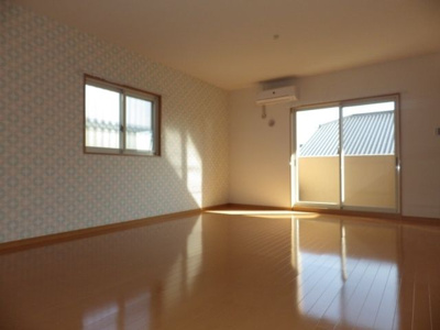 【居間・リビング】 | maisonすずかけ | ※同建物同型反転typeのお部屋
