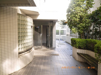 【エントランス】