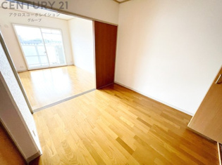 カルム伊丹緑ヶ丘の洋室