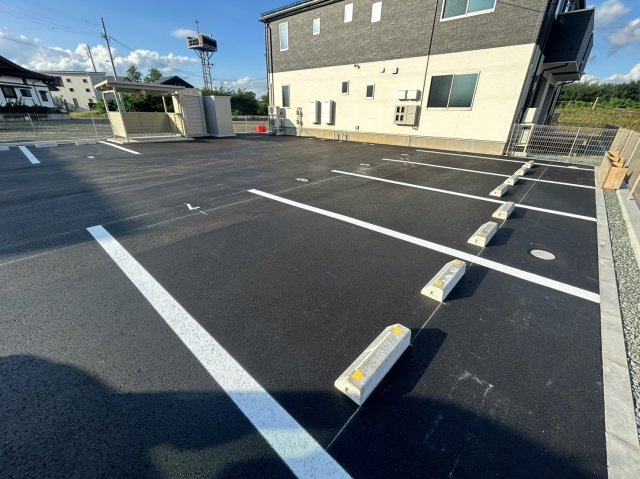 コンフォート下太田Ⅱの駐車場
