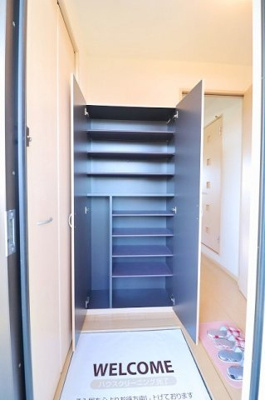 【玄関】 | ラーンサバーイ | ゆったりとした玄関です