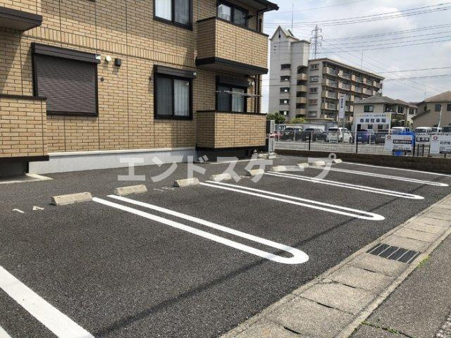 クラッシモの駐車場|高崎、前橋エリアのお部屋探しはエンドスケープまで！お客様の理想お聞かせ下さい♪