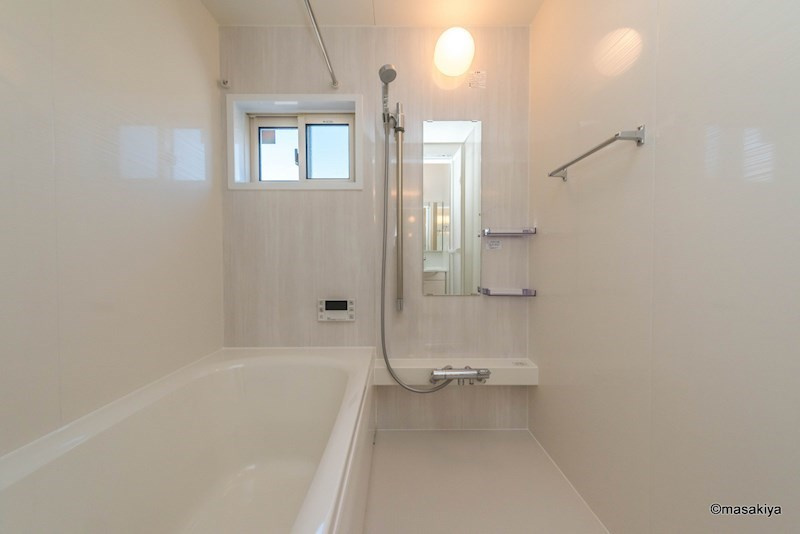 ルミエールの浴室|お風呂　追い焚き・浴室乾燥機付きです。