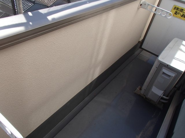 【バルコニー】 | インパレス小阪 | 陽当たり良好なバルコニーです