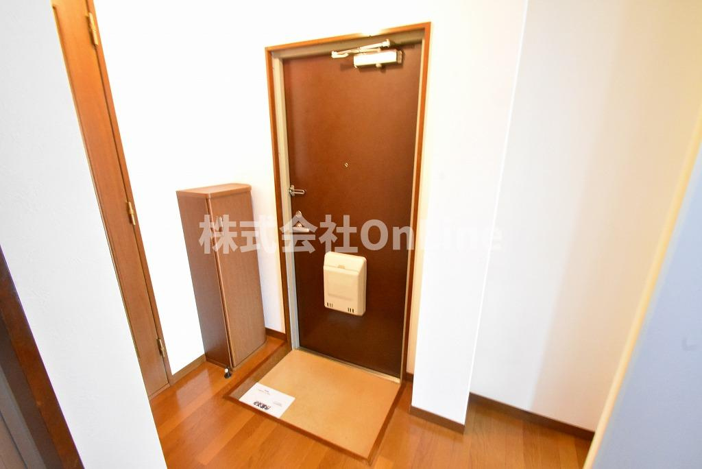 スタンヒル青山の玄関