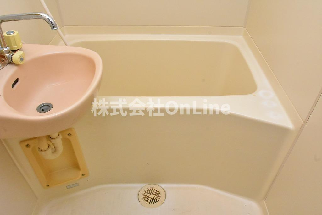スタンヒル青山の浴室