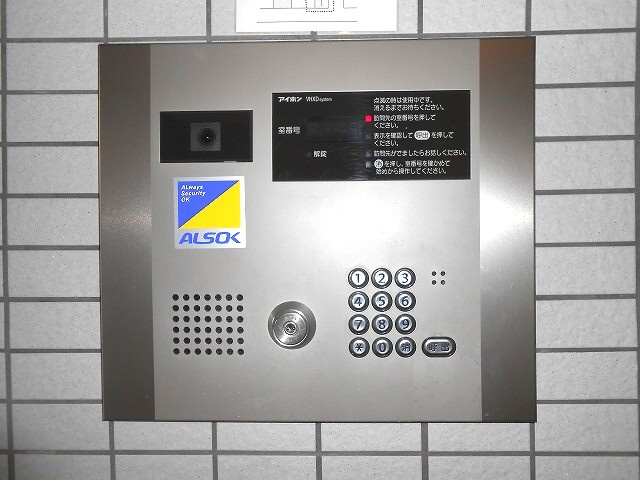 ファインアドレス新御徒町のエントランス|ファインアドレス新御徒町のモニター付オートロックセキュリティです