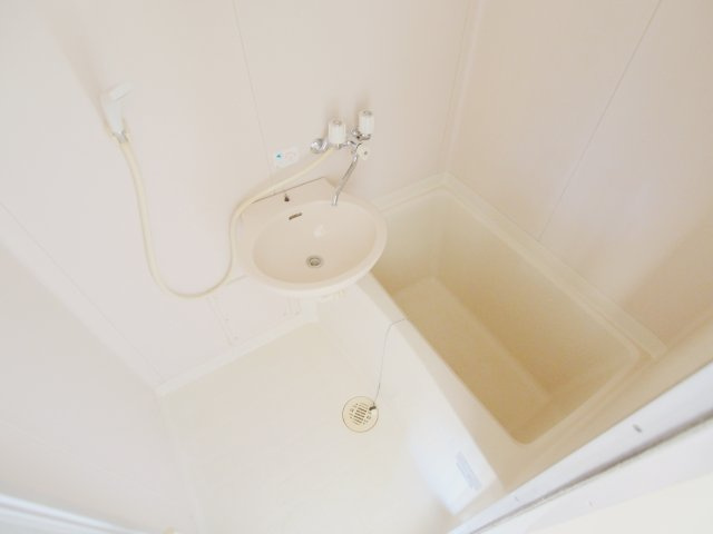 皆川ビルの浴室