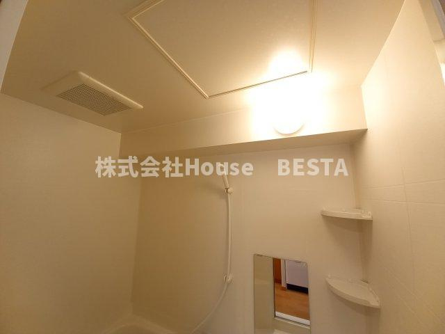 プレサンス神戸裁判所前の浴室