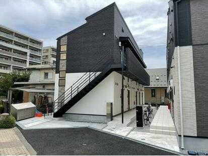 アザーレ・パッシオ府中本町Ａのエントランス