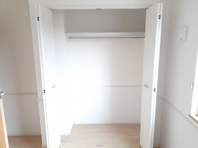 メゾンラルジュBの収納