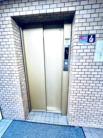 向島パークハイツのその他共用部分|エレベーターは1基