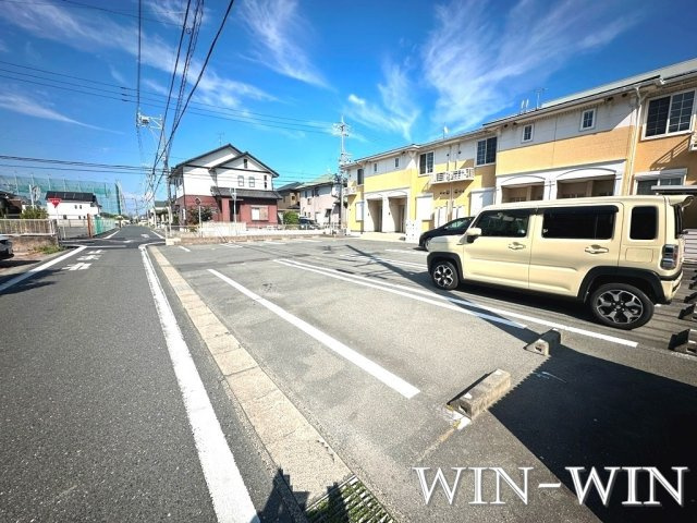 グランツの駐車場
