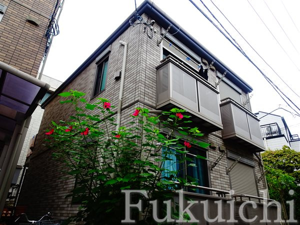 ローズコート祐天寺の外観