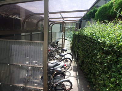 【その他共用部分】 | エスポワール岡田 | 駐輪スペースです