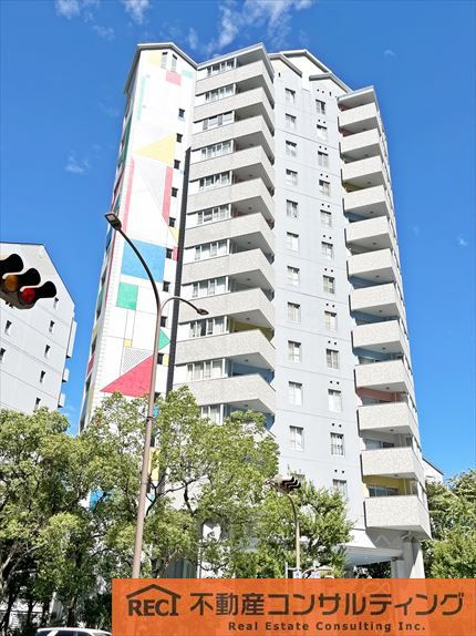 RICイーストコート4番街3番館の外観