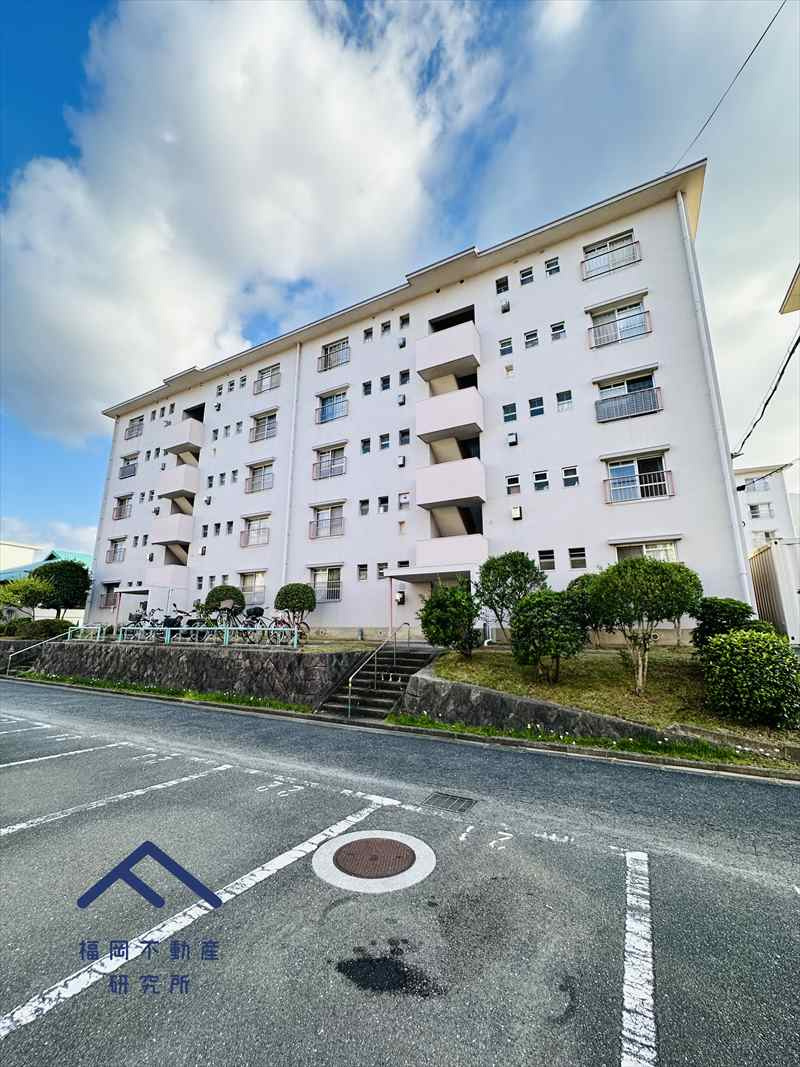 油山住宅の外観