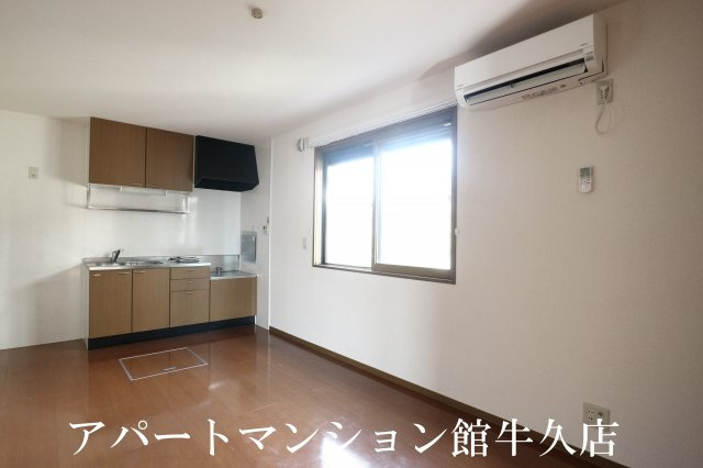 ブルースカイの居間・リビング|リビング全景