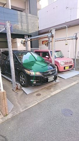 チェスナッツ比恵の駐車場