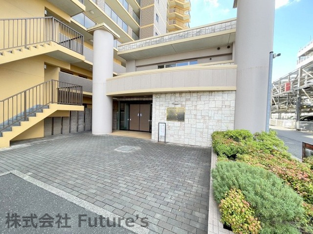 ダイアパレス草加ヴィラリゾートのエントランス|建物エントランス