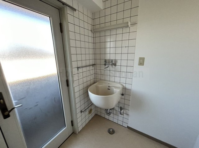 【洗面所】 | リヴェルテ湘南