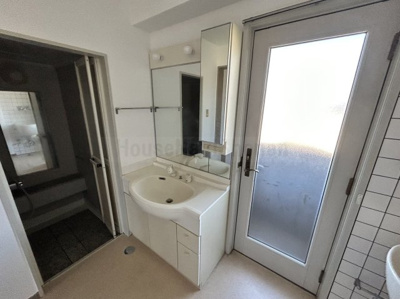 【洗面所】 | リヴェルテ湘南