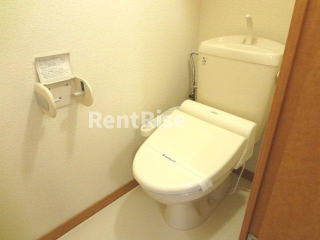 レオパレス冨田のトイレ|温水洗浄便座付き