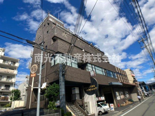 ロフティ岡田