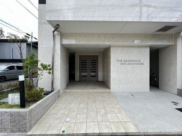 THE RESIDENCE SHIGAHONDORIのエントランス|THE RESIDENCE SHIGAHONDORI