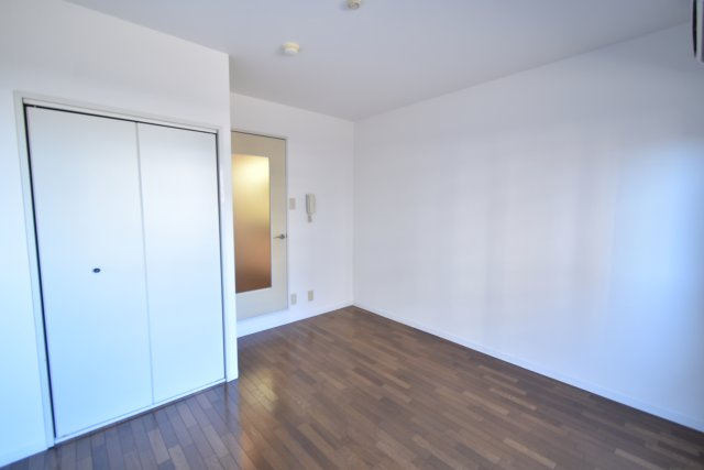 ルシエルの洋室