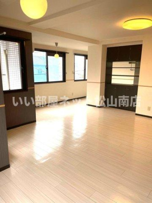 【居間・リビング】 | パルコート松山