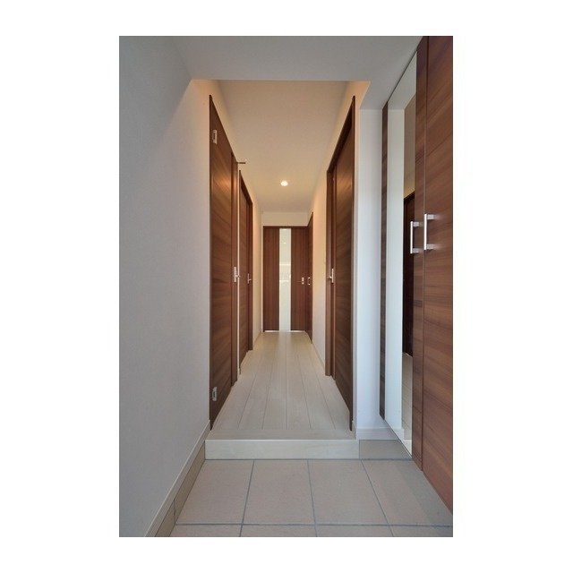 熊本市中央区八王寺町の賃貸マンションの玄関