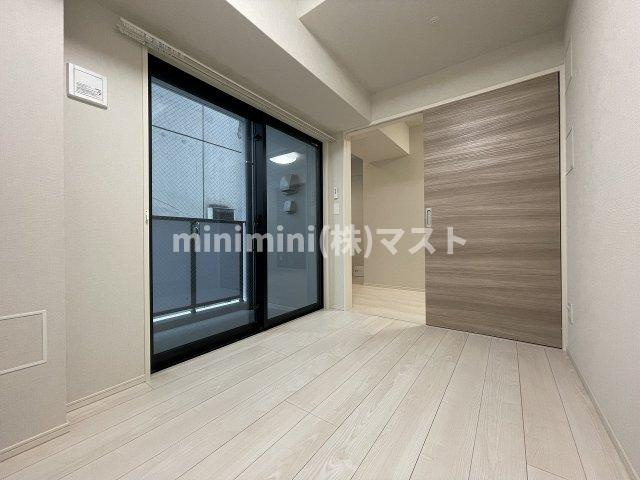ローズコーポ堺筋本町の洋室