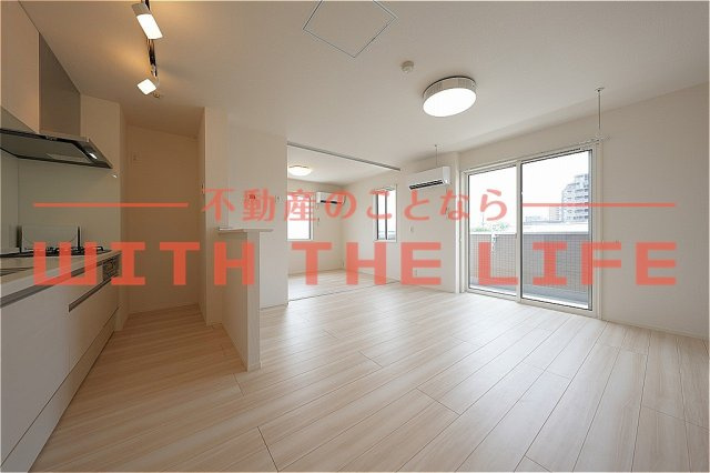 D-ROOM NEXT諏訪野【キャッシュバック対象物件】の居間・リビング|ゆったりとしたリビングです