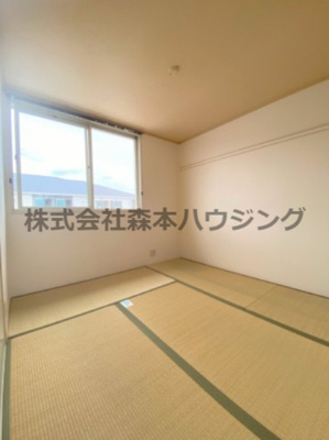 【和室】 | 　石橋ハイツB | 和室、ちょっとしたくつろぎスペースにいかがでしょうか