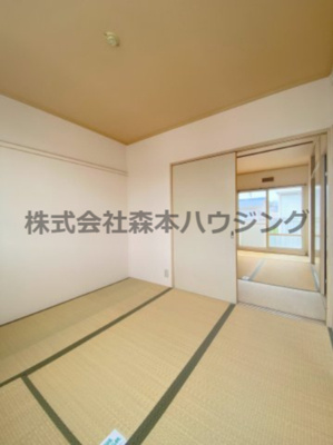 【寝室】 | 　石橋ハイツB | 落ち着いて過ごせるお部屋なので、寝室にいかがでしょうか