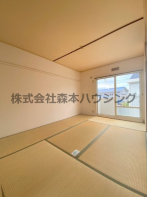 【和室】 | 　石橋ハイツB | 明るい和室です