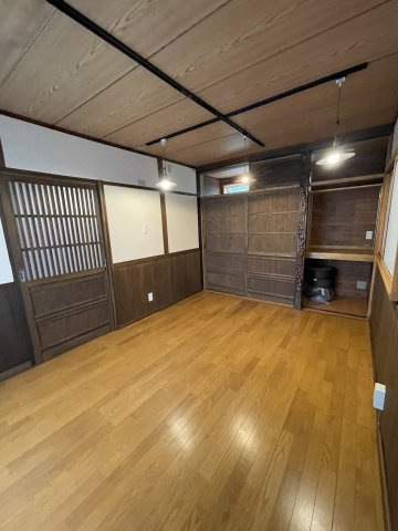 津山市林田　貸店舗の内装
