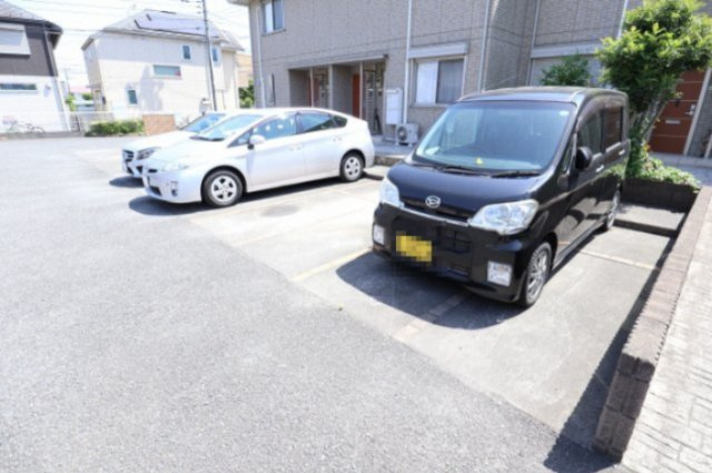 ローズコート・H　C棟の駐車場