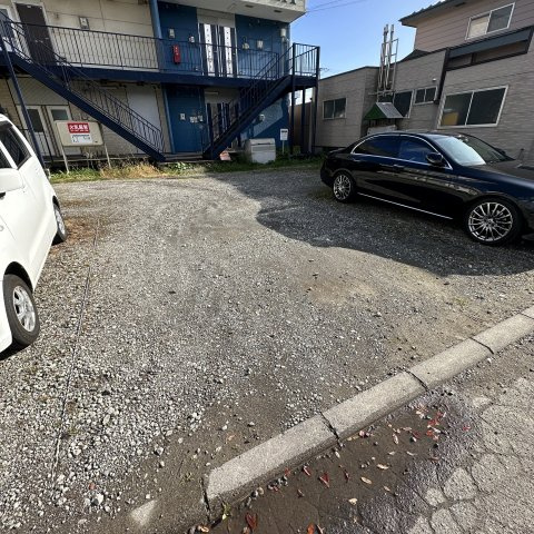 マンションプレビアの駐車場