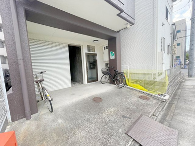 【エントランス】 | サンハイツ大山【名古屋市賃貸・ワンフロアー2戸】