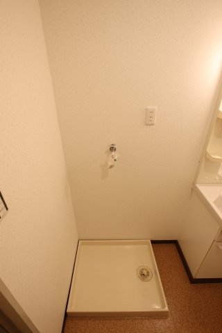 【設備】 | メゾン宮阪 | 室内洗濯機置場