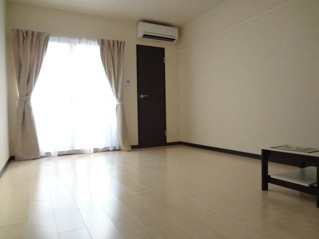 レオネクスト桜のバルコニー