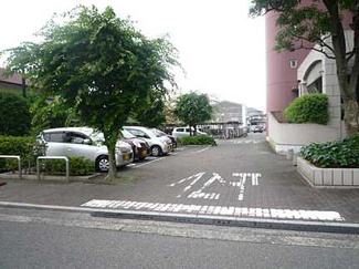 【駐車場】