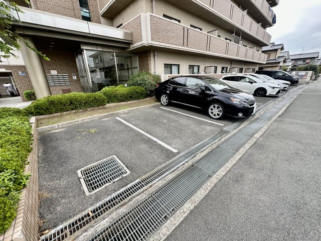 【駐車場】 | ロイヤルメゾン藤ヶ丘