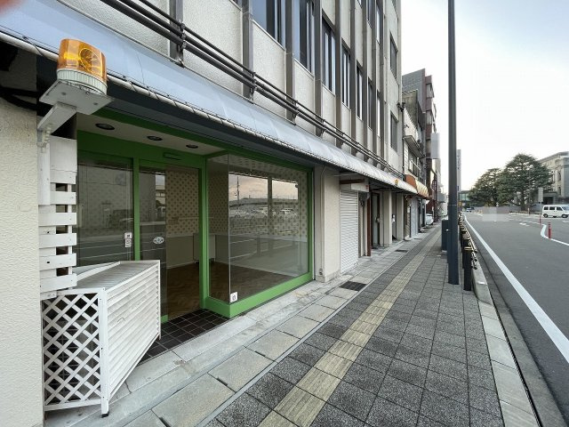 【その他】 | 岐阜市司町1階東貸店舗 | 周辺施設の岐阜市役所・メディアコスモスは、学生・お子様連れの方・お仕事のかたと様々な用途で人が集まる場所です！