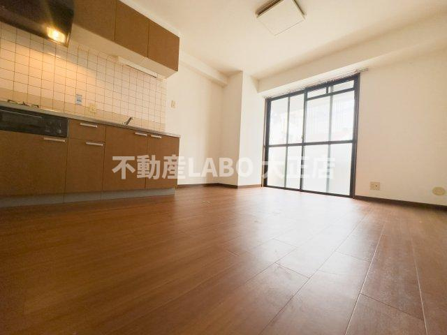 ハーバーウィンズ天保山の居間・リビング