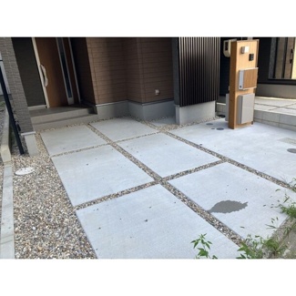 【駐車場】