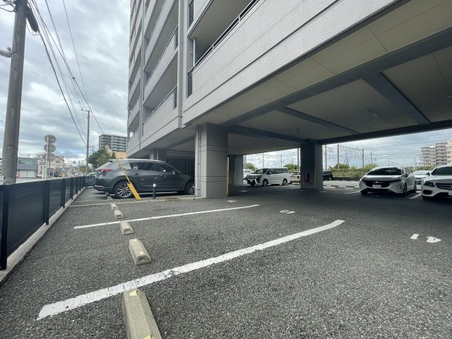 クレアールマンション鳥栖駅前の駐車場