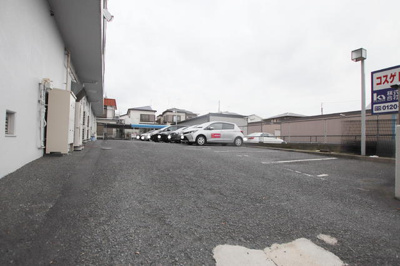敷地内駐車場(要空確認）